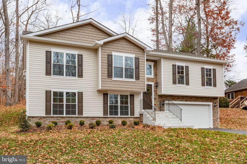 702 Eastover Pkwy - Photo 1