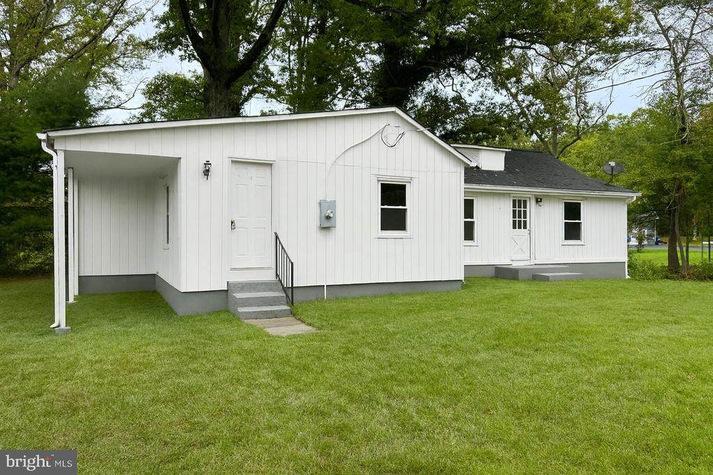 8724 Brock Rd - Photo 1