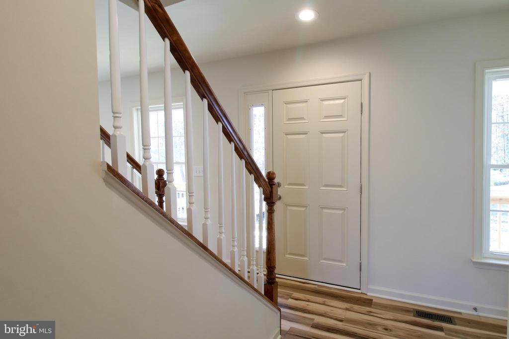 118 Butler Cir - Photo 1