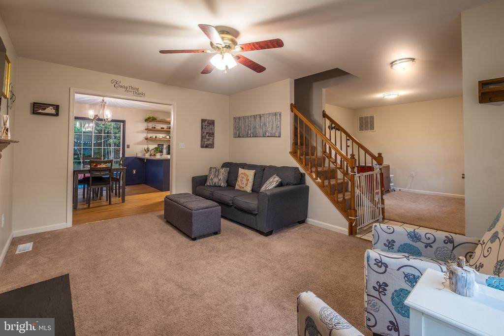 4215 Manette Dr - Photo 1