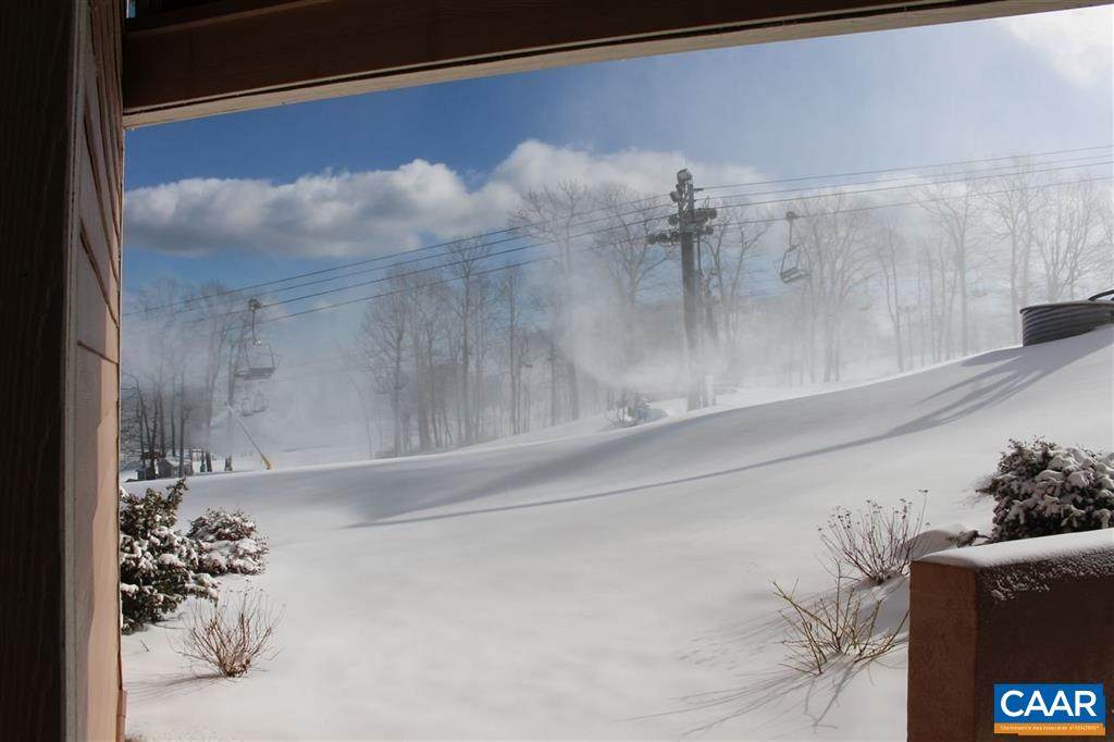 962 Diamond Hill Condos - Photo 1