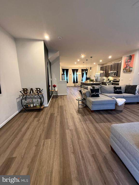 4102 Bolton Ct - Photo 1