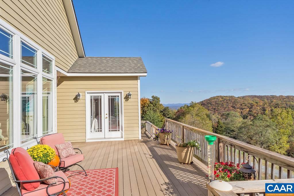 2104 Saddle Hollow Rd - Photo 1