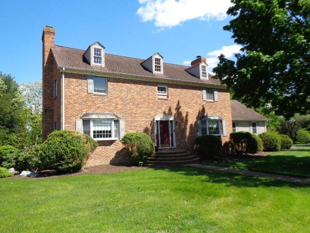 921 Blue Ridge Dr - Photo 1