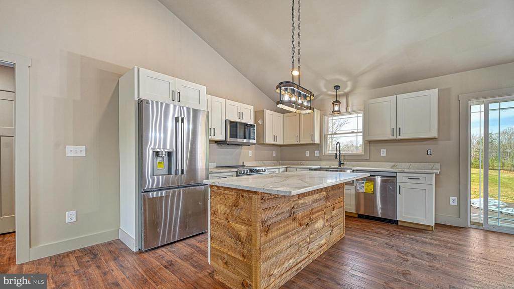 1855 Eastham Rd - Photo 1