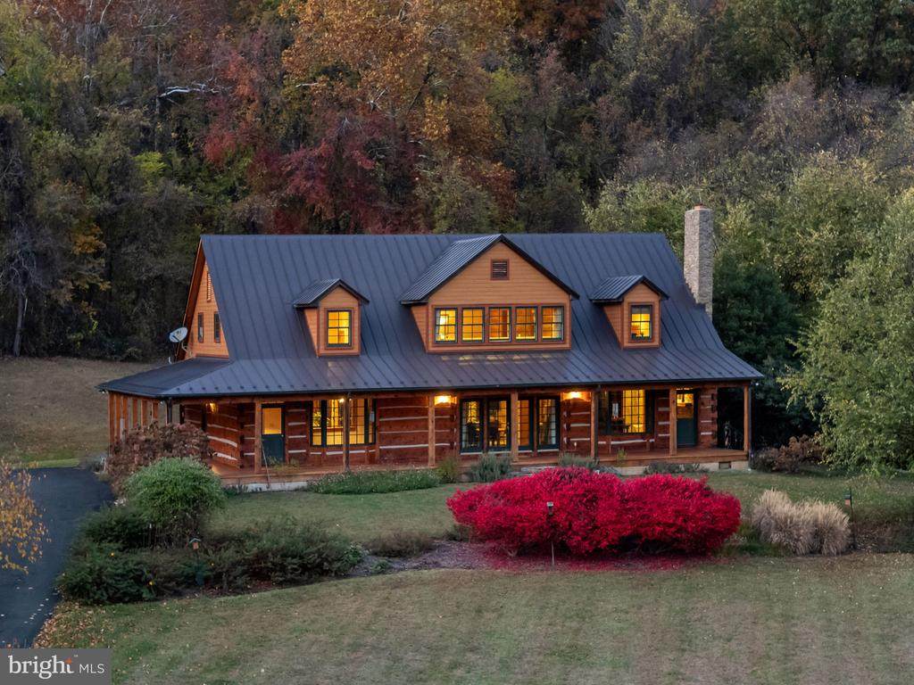 156 Bear Wallow Rd - Photo 1