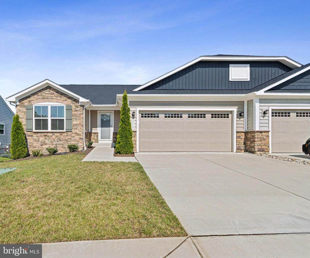 8938 Penrith Dr - Photo 1
