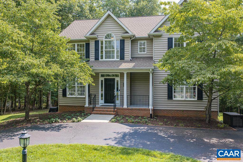 665 Fox Hollow Ln - Photo 1
