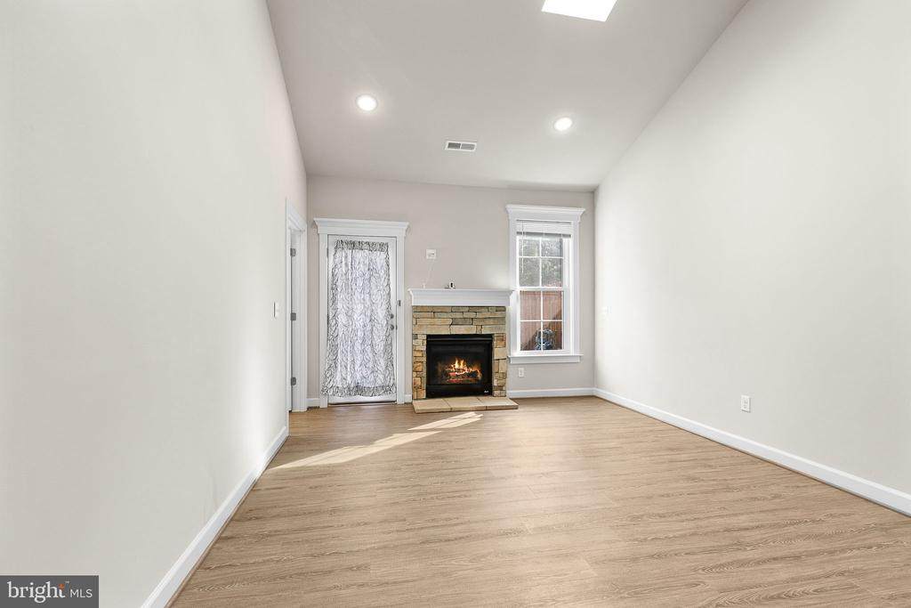 5711 Finley Rose Ct - Photo 1