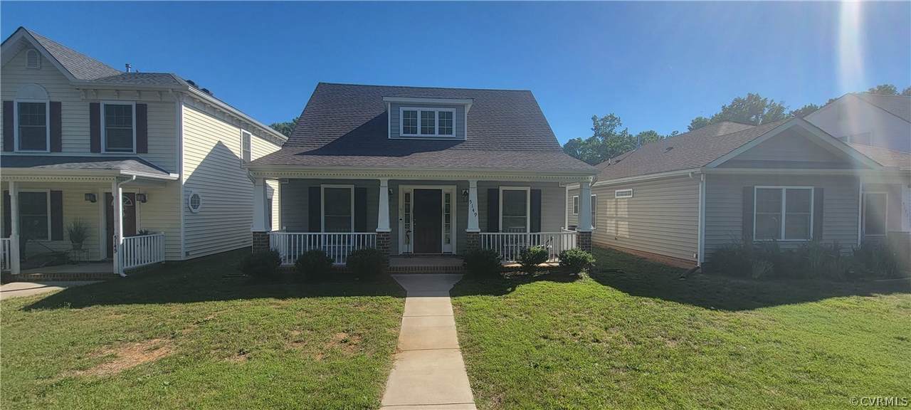 5149 Warwick Road - Photo 1