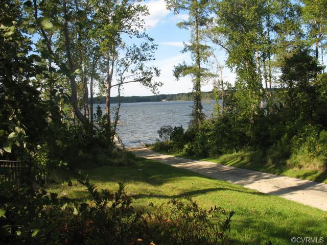 5 Rivers Edge Terrace - Photo 1