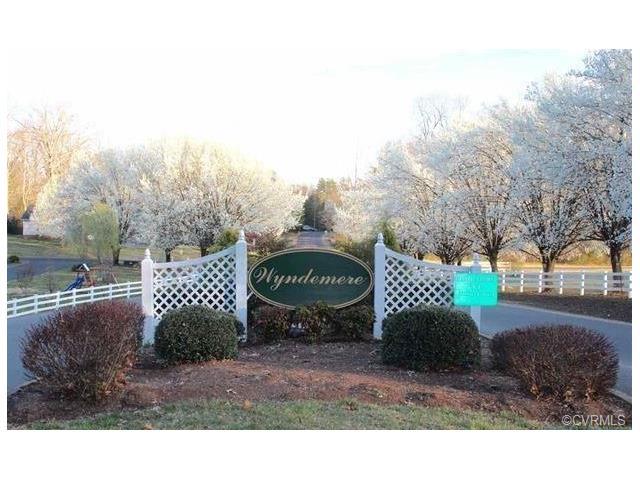 5509 Bazzanella Drive - Photo 1