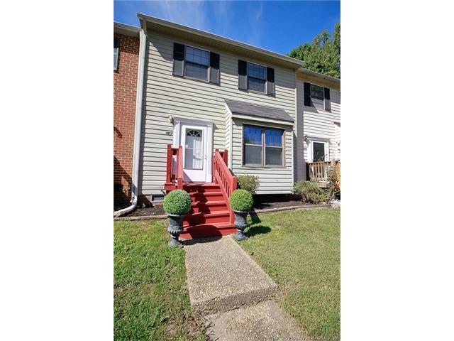 1657 Skiffes Creek Circle - Photo 1