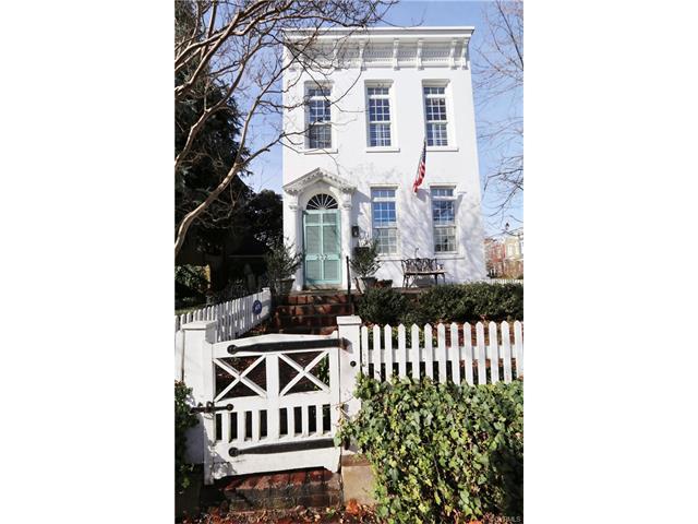 222 Harvie Street - Photo 1