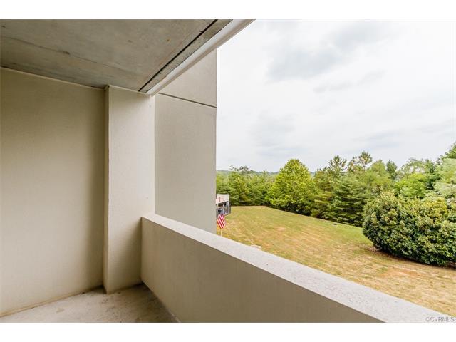 301 Beacon Ridge Drive - Photo 1