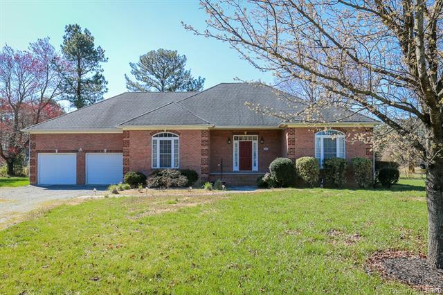 147 Sir Guy Drive - Photo 1