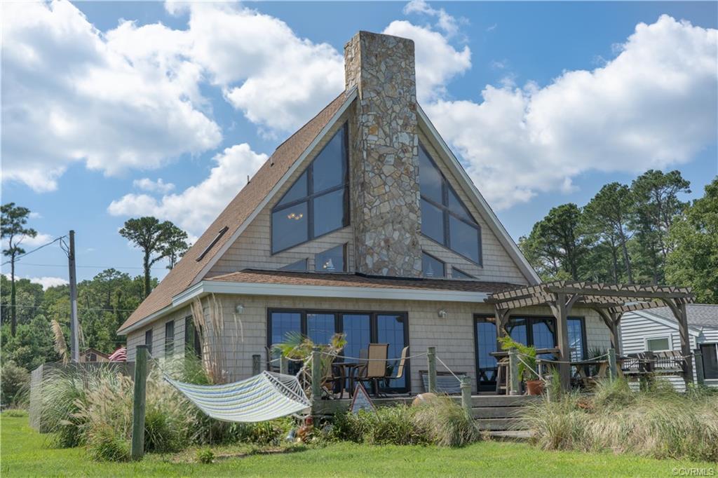 83 Island Drive - Photo 1