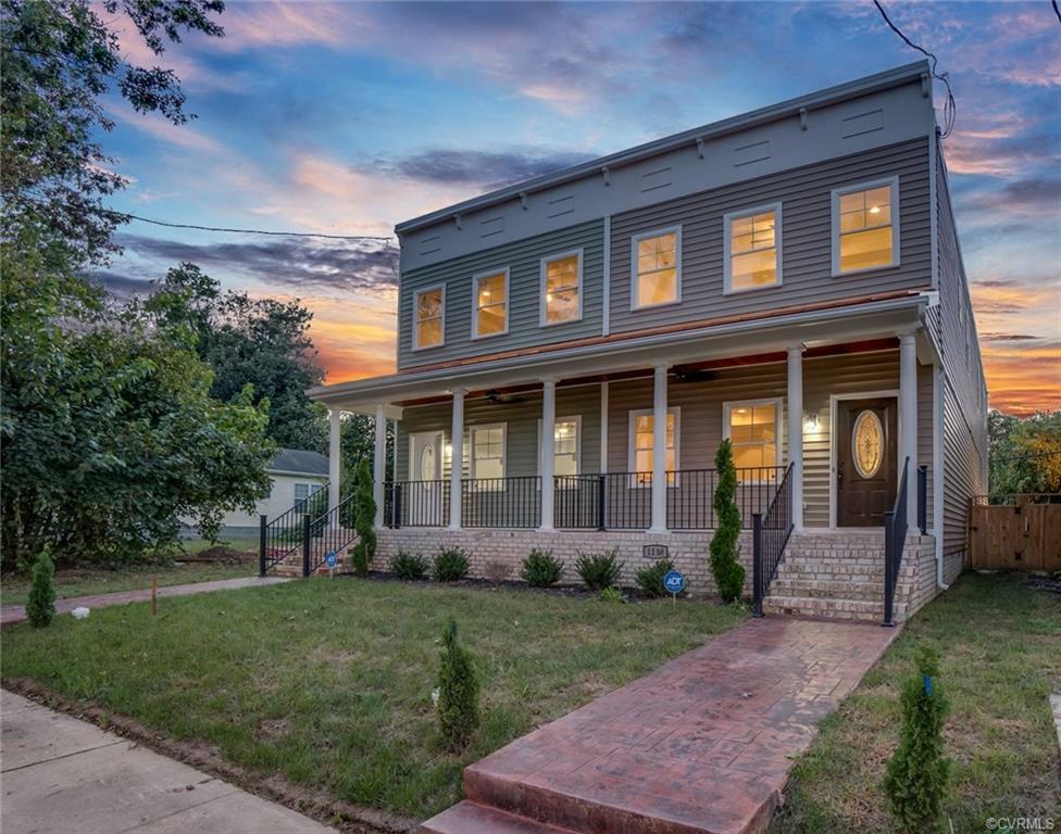 1118 33rd Street - Photo 1