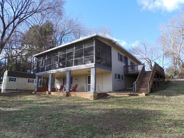 136 Tuscarora Circle - Photo 1