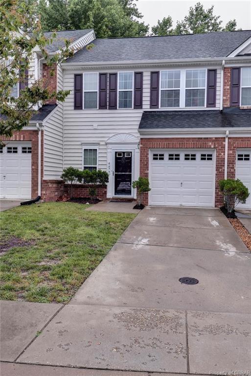 4679 Revolutionary Way - Photo 1