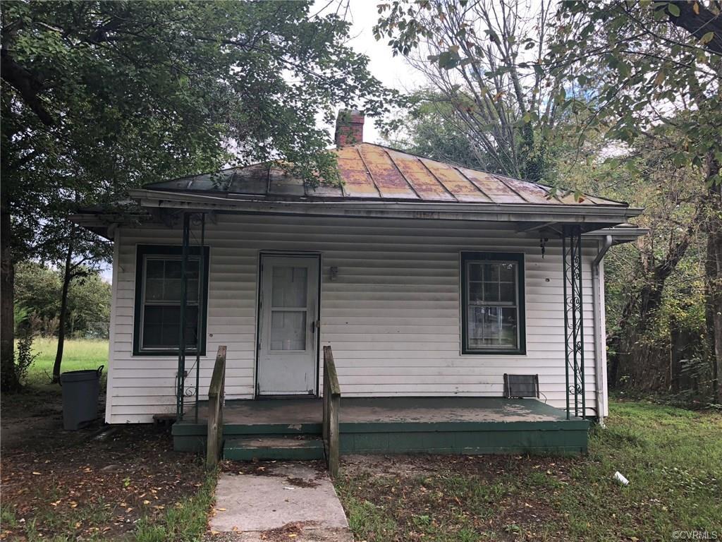 25810 Brunswick Avenue - Photo 1