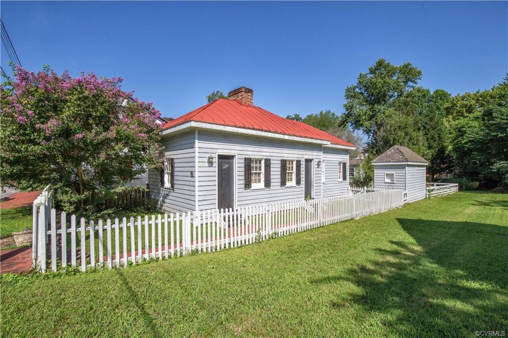 517 Plum Street - Photo 1