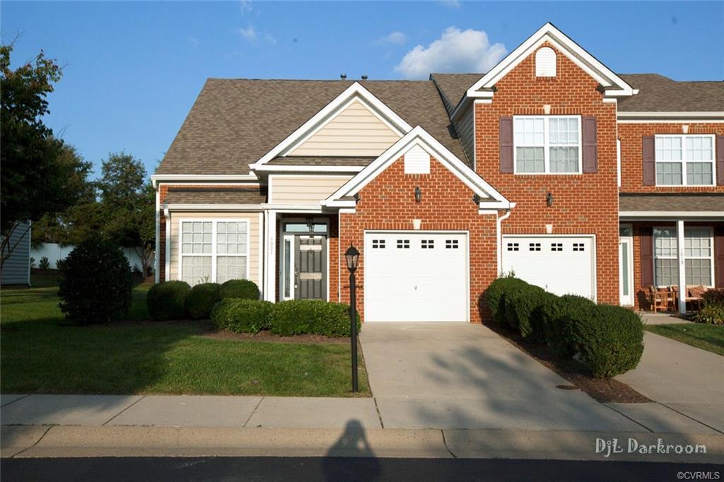 1021 Parkland Place - Photo 1