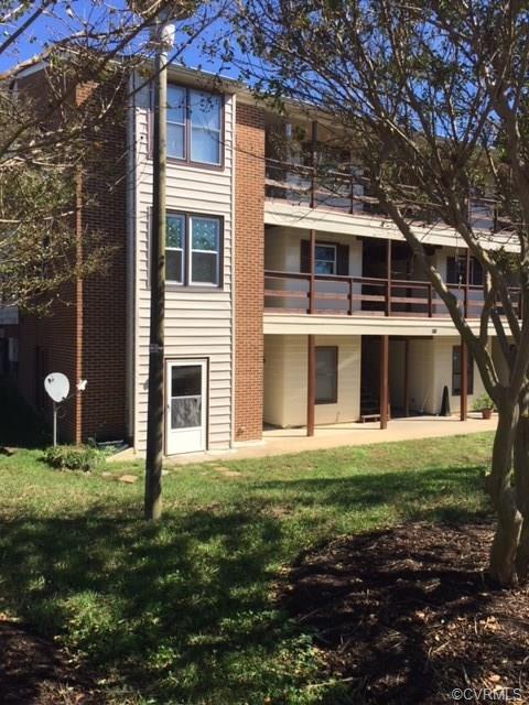 310 Patriot Lane - Photo 1