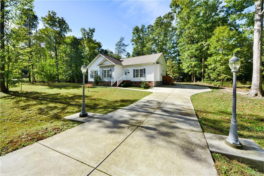 119 Bunker Hill Drive - Photo 1