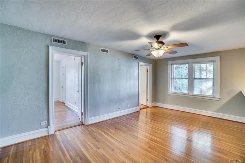 1112 Roseneath Road - Photo 1