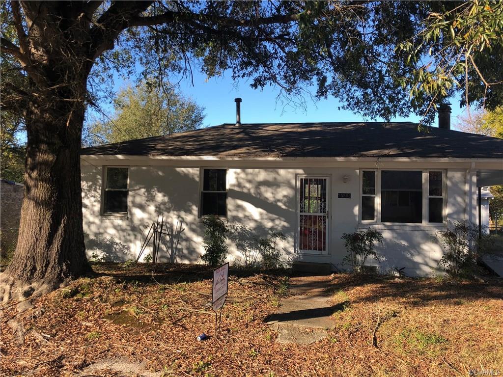 25509 Surry Avenue - Photo 1