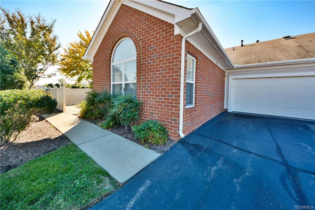 1412 Patriot Circle - Photo 1