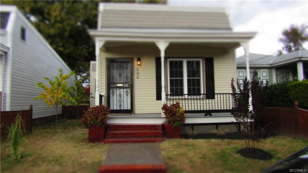 326 Hunt Avenue - Photo 1