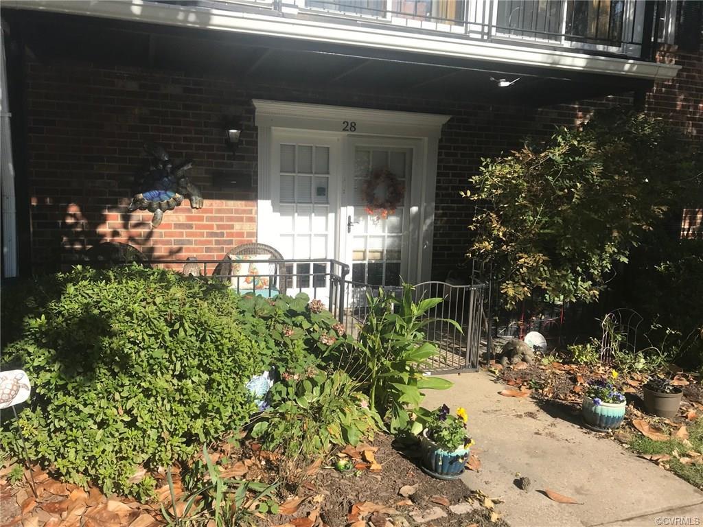 28 Wharfside Road - Photo 1