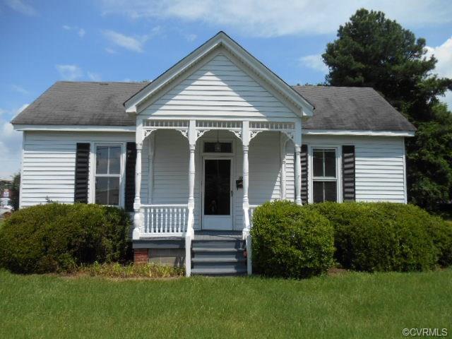 201 Maple Street - Photo 1