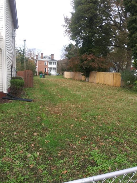 3104 2nd Avenue - Photo 1