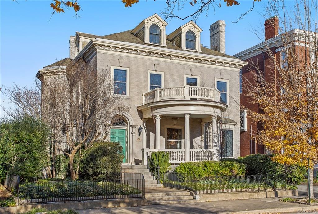 1812 Monument Avenue - Photo 1
