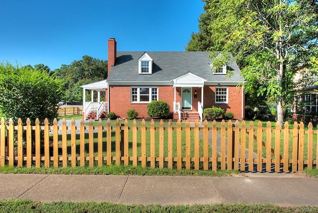 18 Roanoke Street - Photo 1