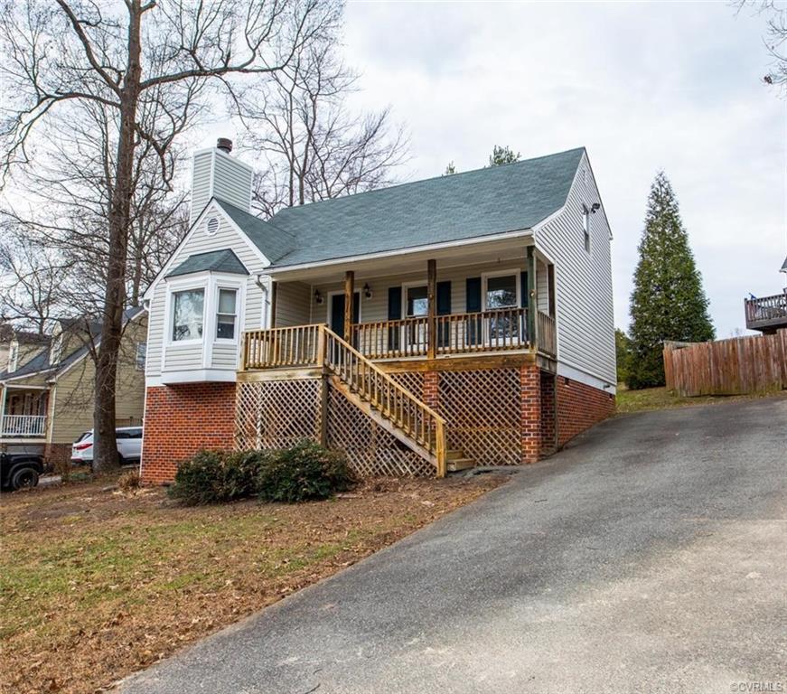 7096 Foxbernie Drive - Photo 1