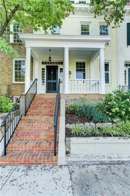 415 Davis Avenue - Photo 1