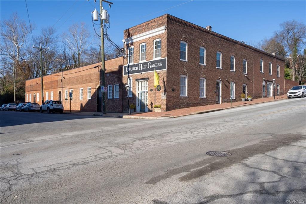 2418 Franklin Street - Photo 1