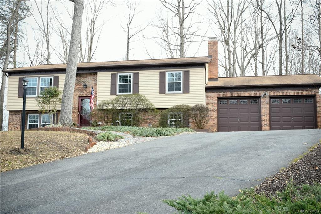 11 Pinecrest Court - Photo 1