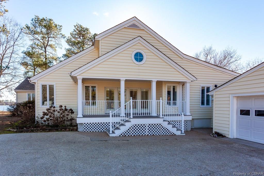 373 South Drive - Photo 1