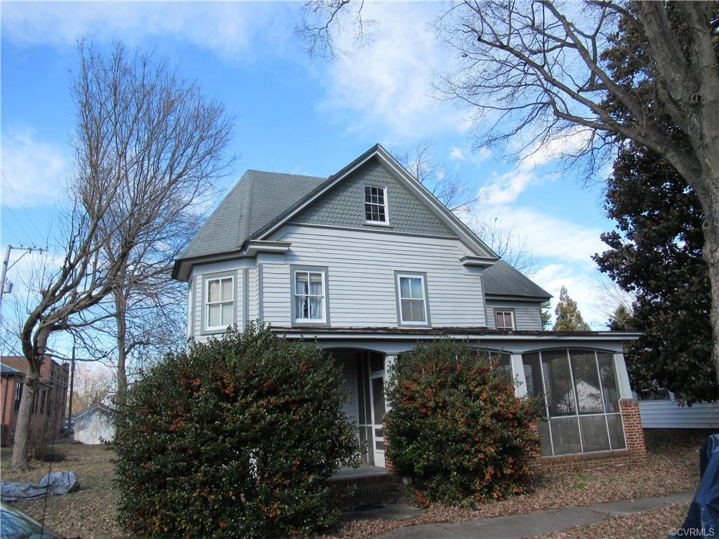 417 10th Street - Photo 1