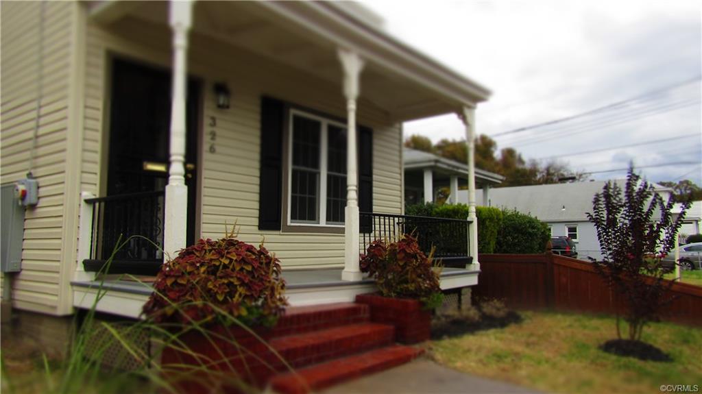326 Hunt Avenue - Photo 1
