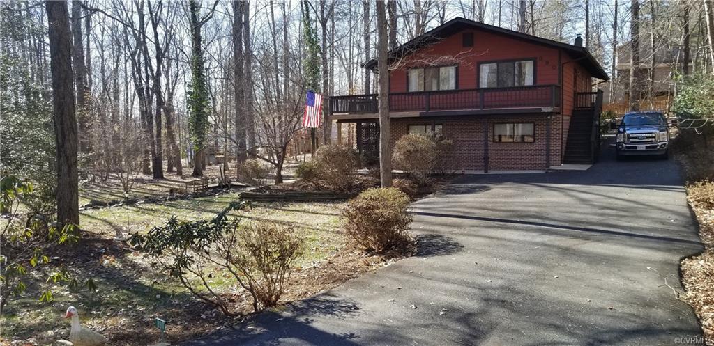 890 Jefferson - Photo 1