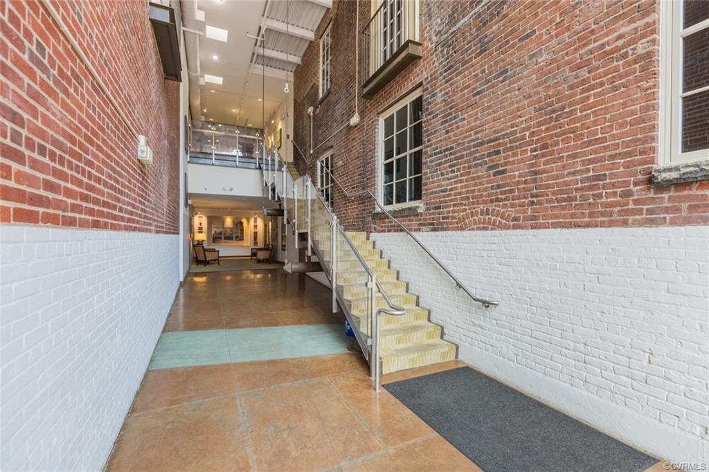 306 26th Street - Photo 1