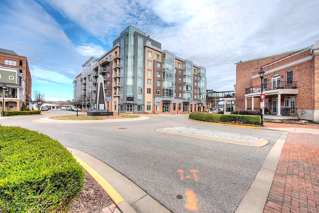 210 Rocketts Way - Photo 1