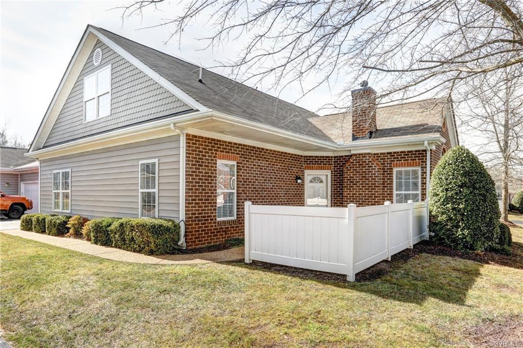 7335 Norwood Pond Place - Photo 1