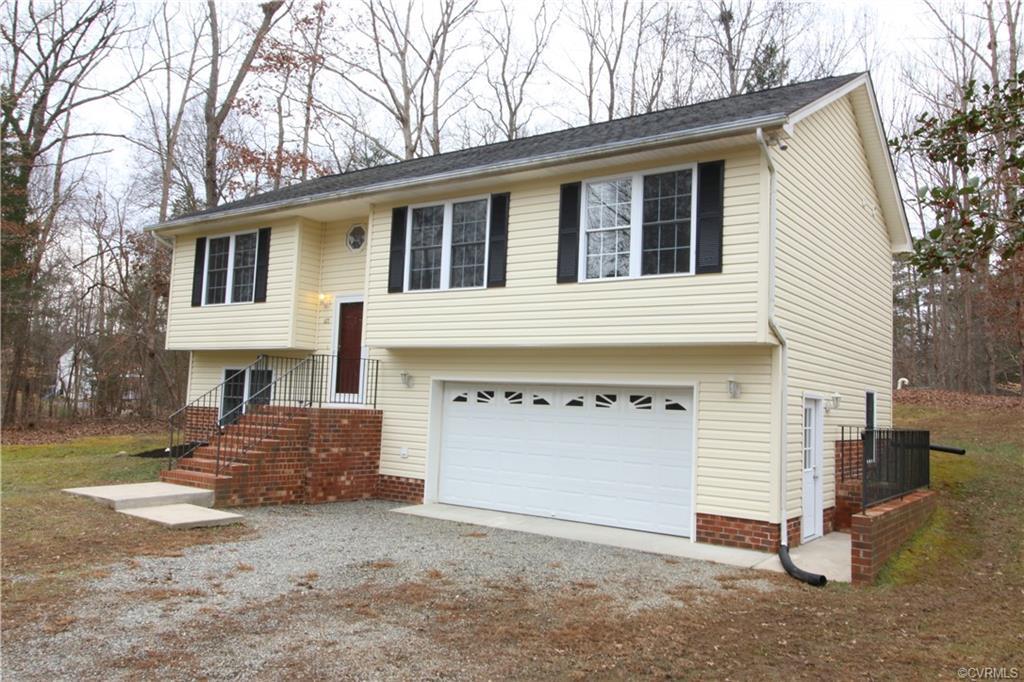 107 Patrick Henry Drive - Photo 1